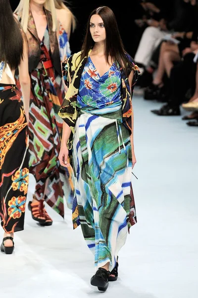 Look 48